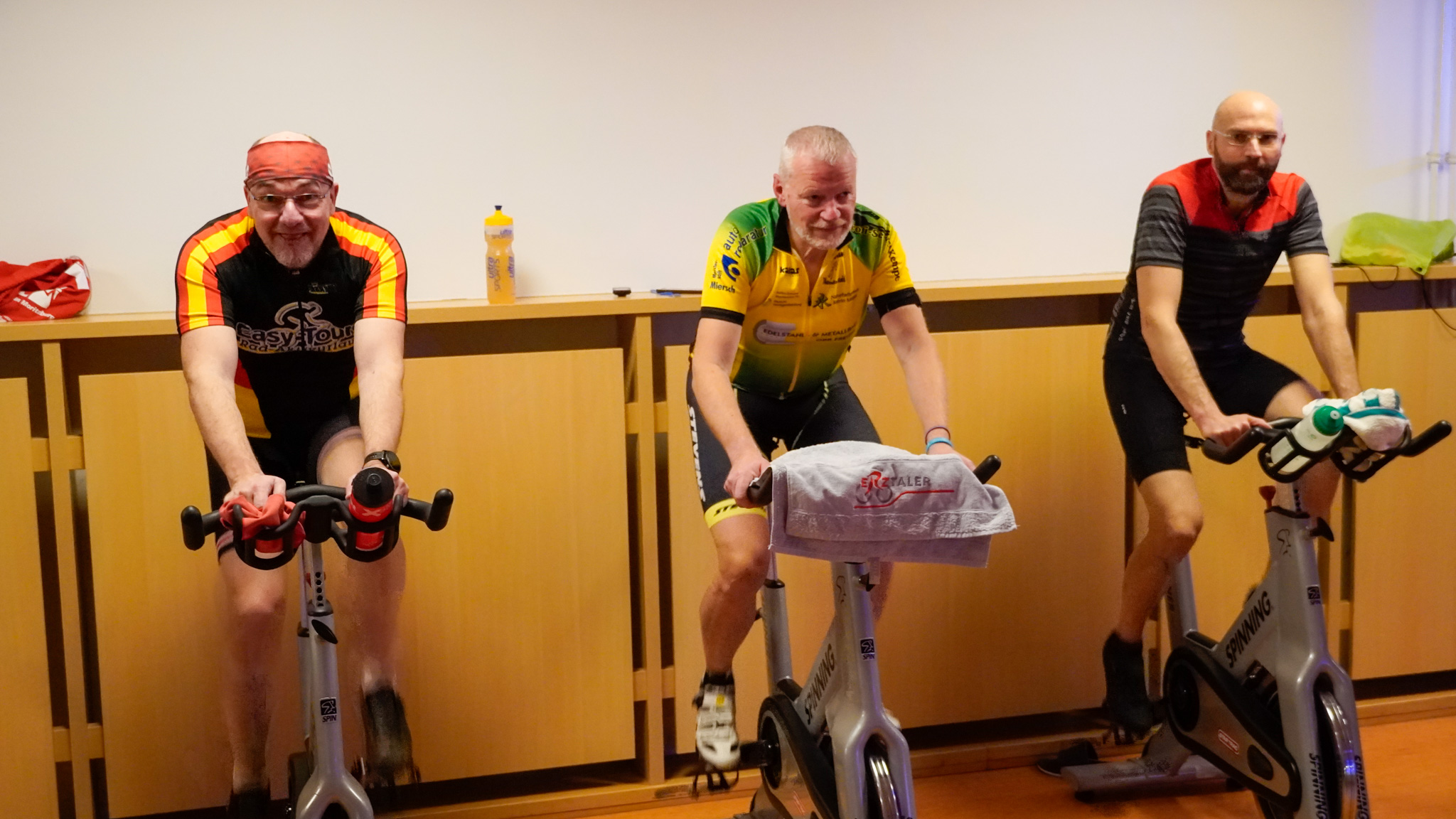 Start der Spinning-Saison 2024: Fit durch den Winter!
